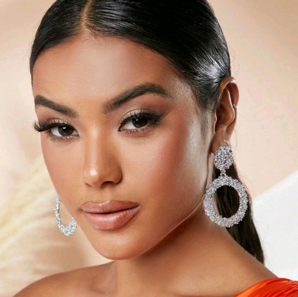 Silver Elegant Drop Earrings - Picture 3 of 7